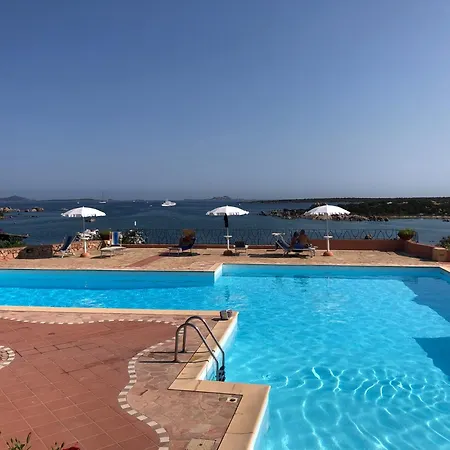 Apartman Casa Azul, Seaview Terrace, Private Parking, Pool Marinella