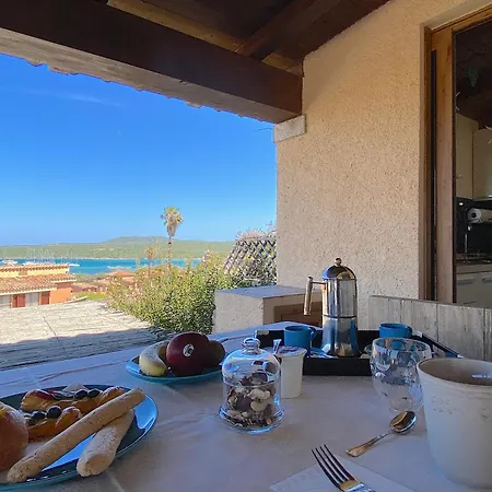 Casa Azul, Seaview Terrace, Private Parking, Pool Apartment
